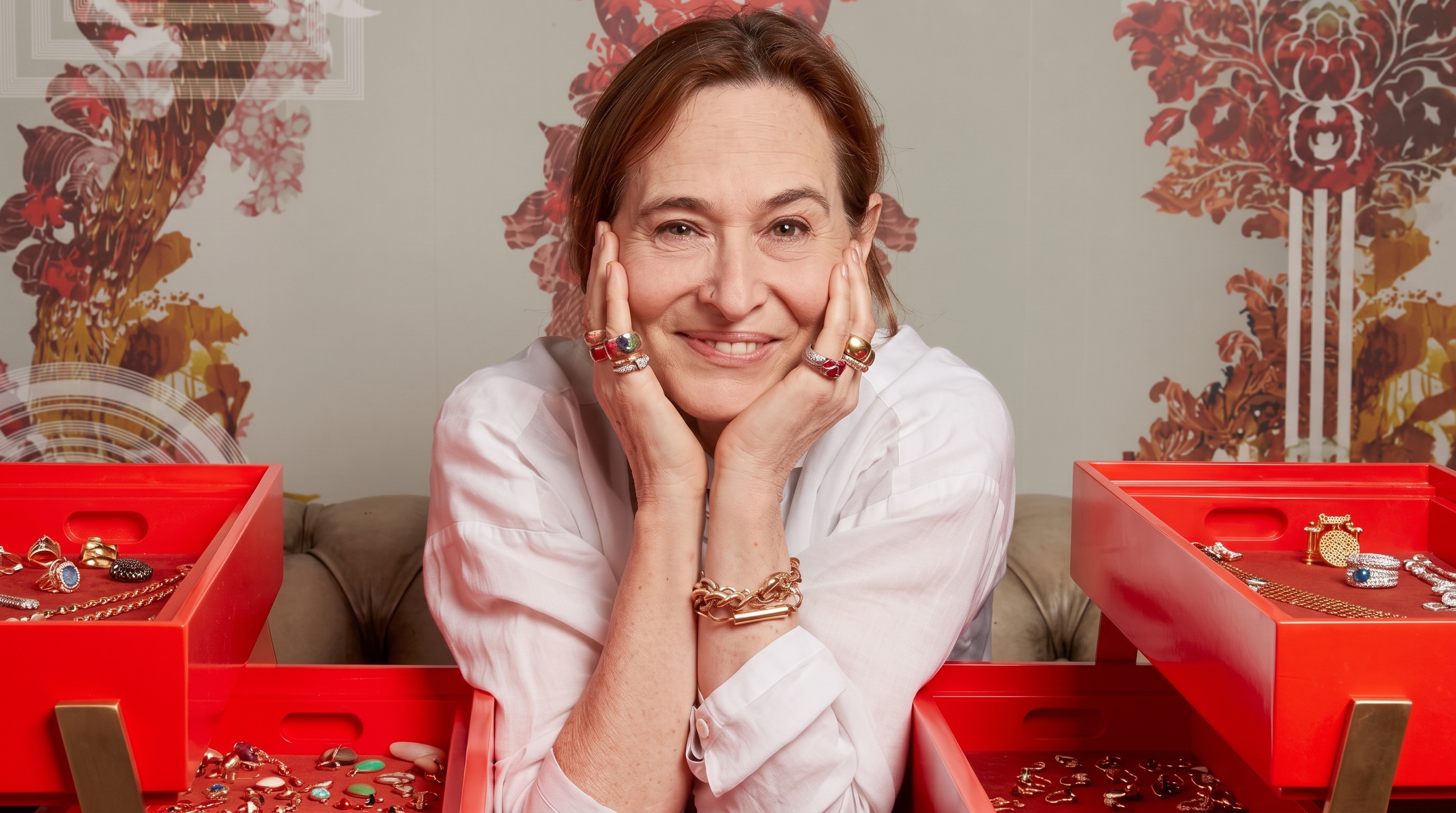 Marla Aaron: Jewelry That Works — portrait, studio