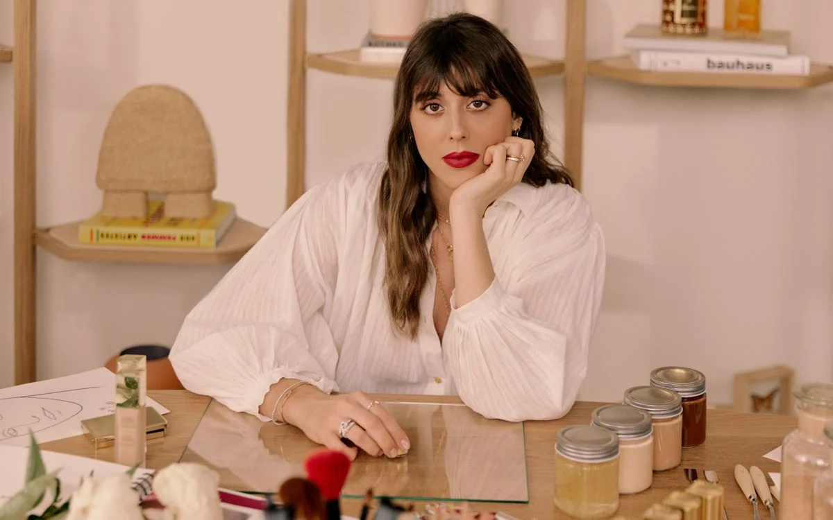 Portrait of Violette Serrat, founder of Violette_FR.